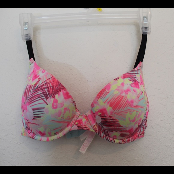 Victoria’s Secret PINK push up 34D bra - Picture 12 of 16